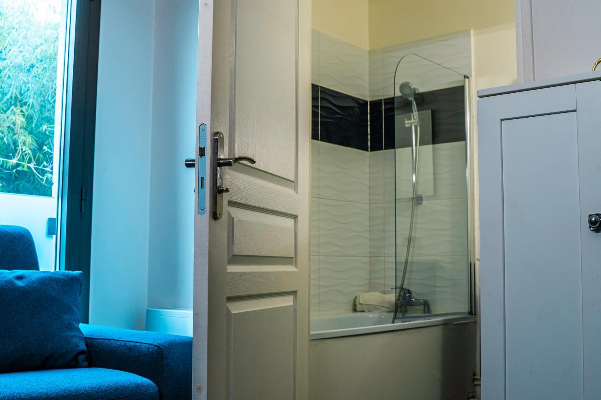 Studio Mignon Proche De Paris Et Disneyland Neuilly-sur-Marne Exterior foto